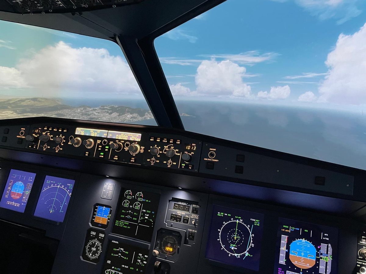 Cockpit du simulateur Airbus A320